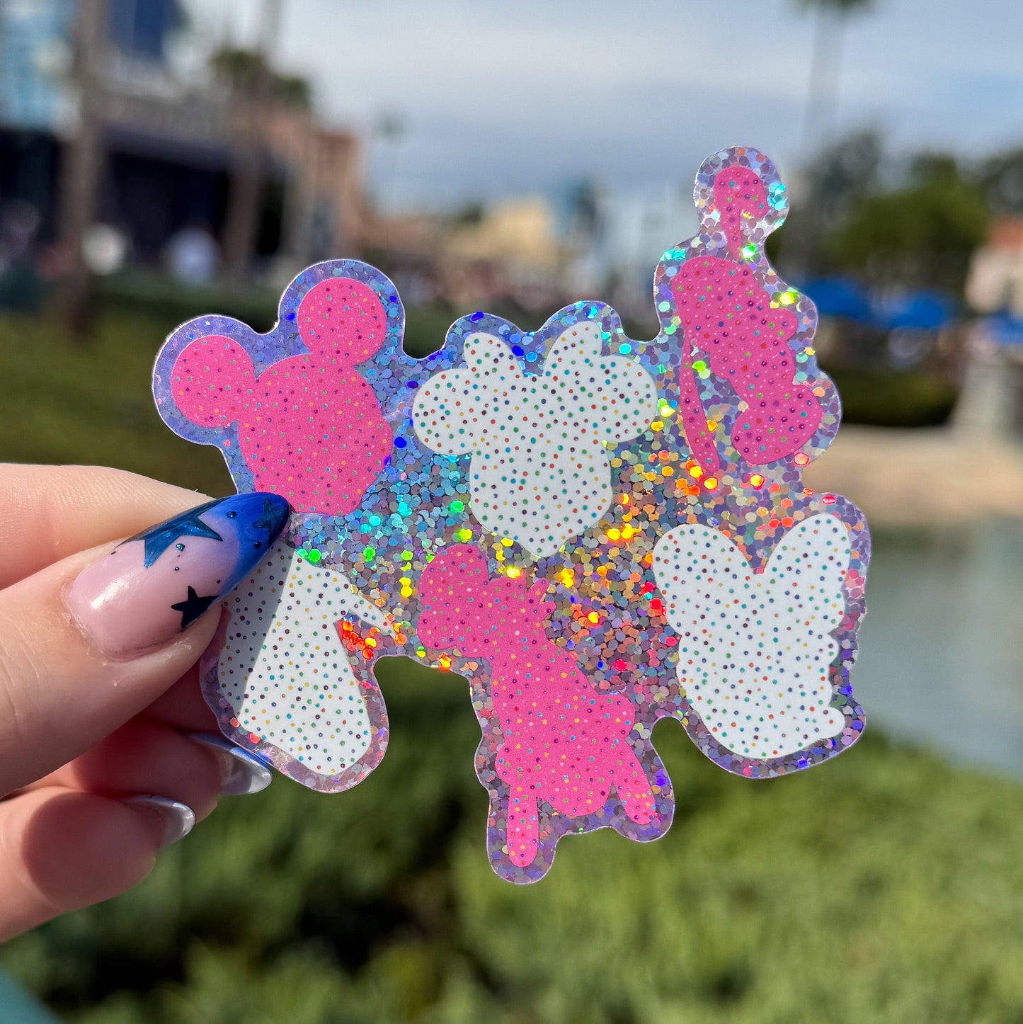 Sensational 6 Animal Cracker Glitter Sticker